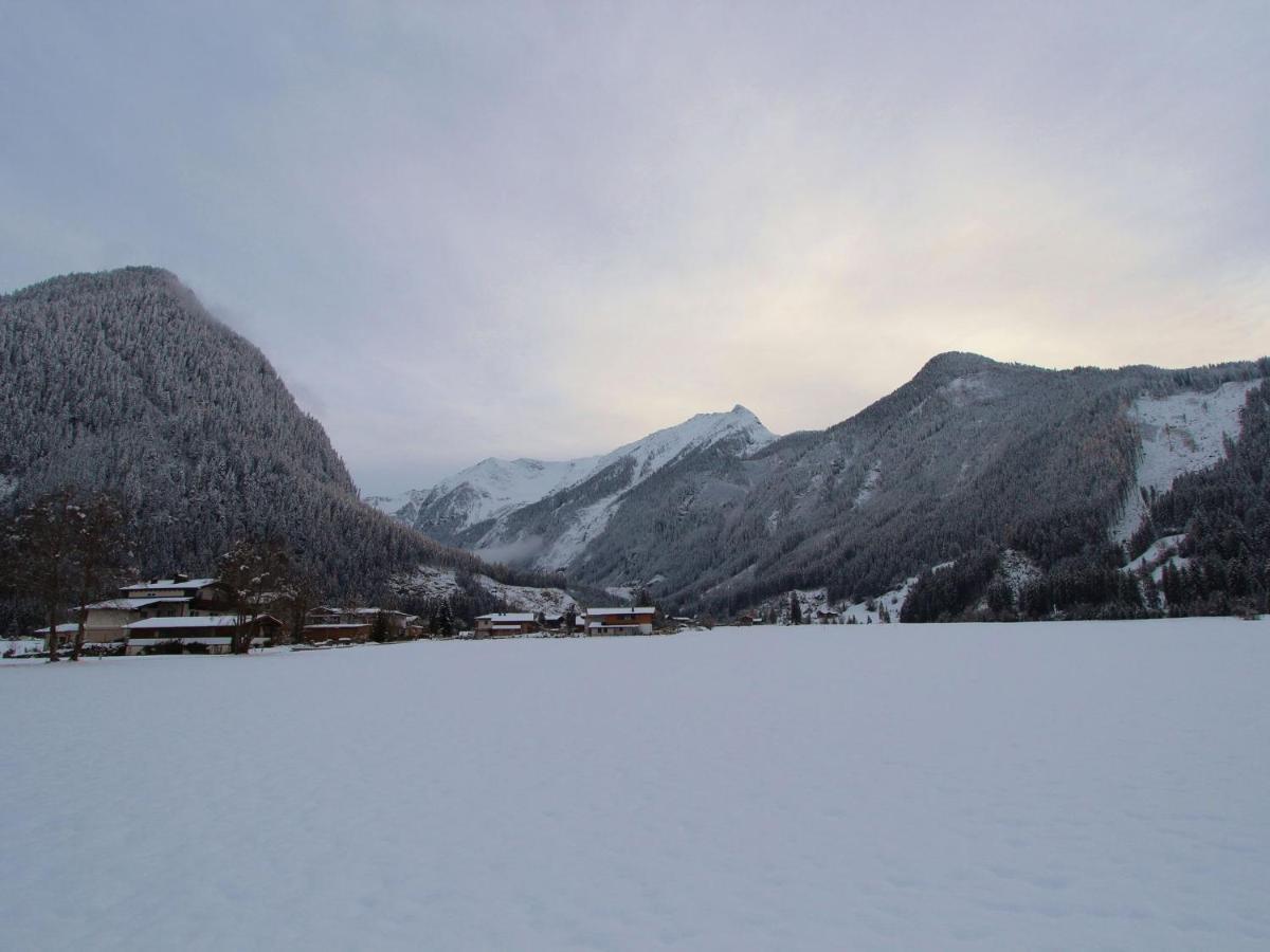 Serene Cottage In Neukirchen Am Gro Venediger Neukirchen am Grossvenediger Luaran gambar