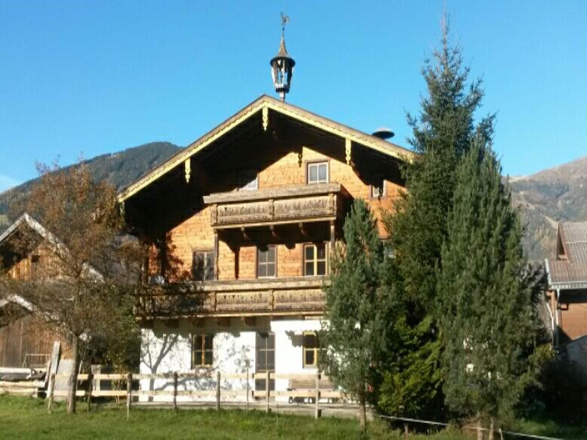 Serene Cottage In Neukirchen Am Gro Venediger Neukirchen am Grossvenediger Luaran gambar